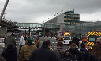 Σήμα κινδύνου στο Παρίσι: Ένας νεκρός στο αεροδρόμιο Ορλί μετά από συμπλοκή με στρατιώτη