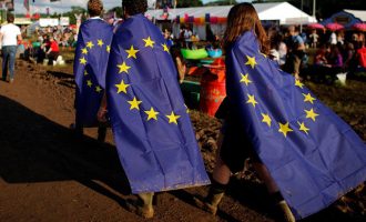 Επτά υπουργοί Ευρωπαϊκών Υποθέσεων λένε “ναι” στον ενιαίο κατώτατο μισθό