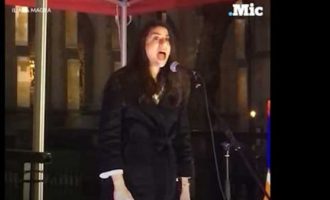 Ελληνίδα μετανάστρια θεωρεί τη Βρετανία πατρίδα της και μιλά κατά του BREXIT (βίντεο)