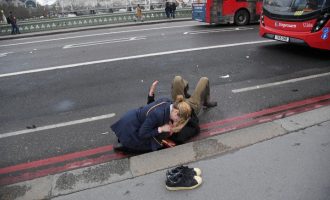 Πέντε οι νεκροί από την τρομοκρατική επίθεση στο Λονδίνο – To χρονικό του τρόμου (φωτο+βίντεο)