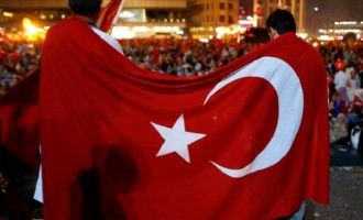 Ακύρωσαν ομιλία Τούρκου αξιωματούχου υπέρ του Ερντογάν και στη Σουηδία