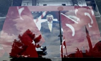DW: Τούρκοι πράκτορες αλωνίζουν στη Γερμανία – “Κυνηγούν” Κούρδους