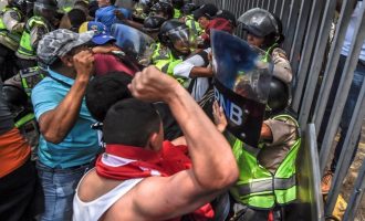 Διαδηλώσεις και αντιδιαδηλώσεις στη Βενεζουέλα του Μαδούρο