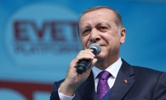 Λίγες ώρες πριν ανοίξουν οι κάλπες στην Τουρκία που θα κρίνουν το… κεφάλι του Ερντογάν