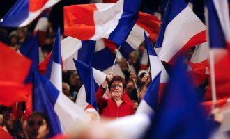 Politico: Αυτά είναι τα έξι συμπεράσματα από τον πρώτο γύρο των γαλλικών προεδρικών εκλογών