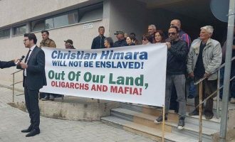 Στο στόχαστρο του καθεστώτος Ράμα η Χειμάρρα – Υπό διωγμό η Ελληνική Μειονότητα