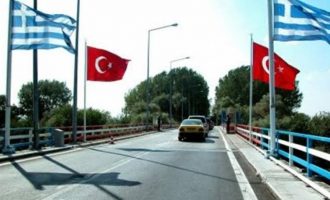 Συνελήφθη οπλισμένος Τούρκος στα σύνορα – Προσπαθούσε να φύγει από την Ελλάδα