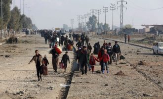 ΟΗΕ: Μισό εκατομμύριο άμαχοι έχουν εκτοπιστεί από τη Μοσούλη