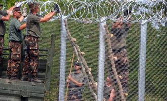 Η Ουγγαρία σήκωσε δεύτερο φράχτη στα σύνορα με τη Σερβία – Ορμπάν: Η ΕΕ δεν πρέπει να μαλώνει την Τουρκία