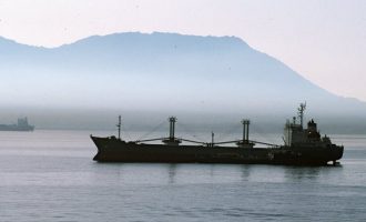 Θρίλερ στη Μαύρη Θάλασσα: Βυθίστηκε ρωσικό εμπορικό πλοίο με 12μελές πλήρωμα