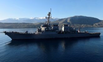 Αμερικανικά πολεμικά πλοία πλησίασαν τις ακτές της Συρίας – Φόβοι για χτύπημα