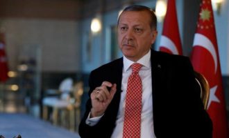 To χαβά του ο Ερντογάν: Δηλώνει έτοιμος για δημοψήφισμα για ένταξη της Τουρκίας στην Ε.Ε.