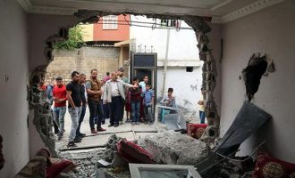 Άρμα της τουρκικής Αστυνομίας εισέβαλε σε σπίτι Κούρδων και έλιωσε δύο παιδιά (βίντεο)