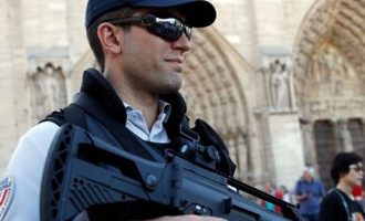 Αυξάνονται τα  μέτρα ασφαλείας στη Γαλλία μετά το μακελειό στο Μάντσεστερ