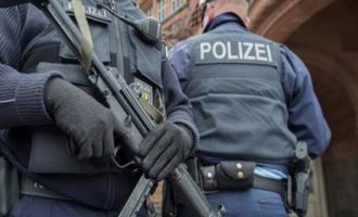 Άνδρας επιτέθηκε με μαχαίρι στο Μόναχο – Νεκρή μια 25χρονη