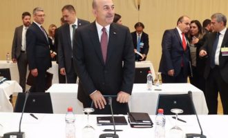 Οι Τούρκοι θέλουν να τορπιλίσουν τη Διάσκεψη για το Κυπριακό