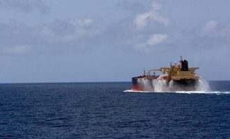 Πειρατές επιτέθηκαν σε ένα δεξαμενόπλοιο στον Κόλπο του Ομάν στη Κένυα