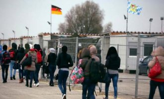 2.500 πρόσφυγες που δικαιούνται να πάνε στη Γερμανία εγκλωβίστηκαν στην Ελλάδα – Διαβάστε γιατί!