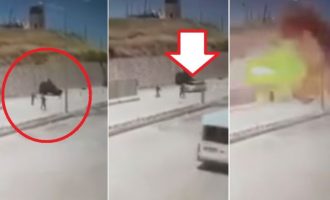 ΒΙΝΤΕΟ ΣΟΚ: Αυτοκίνητο βόμβα ανατινάζεται πάνω σε Τούρκους χωροφύλακες (βίντεο)