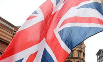 Η πρώτη δημοσκόπηση μετά τις εκλογές: Πώς είδαν οι Βρετανοί  την πρωτιά  Μέι
