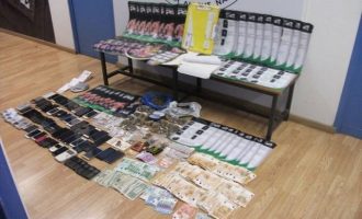 Κοκαΐνη σε χαρτόνια έφερνε καρτέλ από τη Λ. Αμερική –  22 συλλήψεις