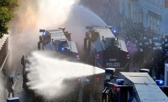 Συμπλοκές διαδηλωτών και αστυνομίας στο Αμβούργο εν όψει G20 (βίντεο)