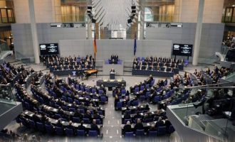 Γερμανός βουλευτής ζητάει εγγυήσεις για να επισκεφθεί αεροπορική βάση στην Τουρκία