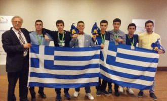 Πρώτη στην ΕΕ η ομάδα Ελλήνων μαθητών στην 58η Διεθνή Μαθηματική Ολυμπιάδα