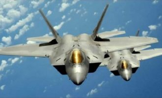 Οι ΗΠΑ έτοιμες για πόλεμο με τη Β. Κορέα: Βομβαρδιστικά πέταξαν πάνω από τη χώρα