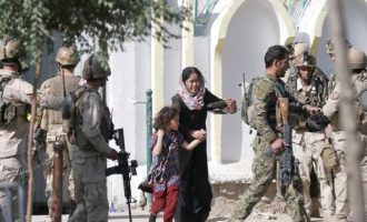 Το Ισλαμικό Κράτος χτύπησε σιιτικό τζαμί στην Καμπούλ – 12 νεκροί και 50 τραυματίες