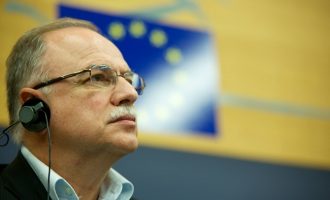 “Περιμένουμε μήνυμα από τον Γιούνκερ για μία Ευρώπη δημοκρατίας και συνοχής”