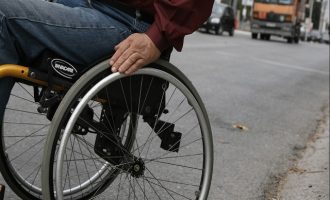 Τσίπρας: Θωρακίζουμε τα δικαιώματα των ατόμων με αναπηρία