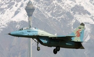 Η αεροπορία του Ιράν αναχαίτισε αμερικανικά αεροσκάφη – “Δεν θα διστάσουμε να τα καταρρίψουμε”