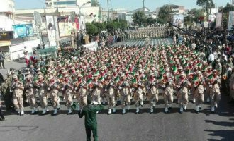 Το Ιράν αναπτύσσει στρατεύματα στα σύνορα με το ιρακινό Κουρδιστάν