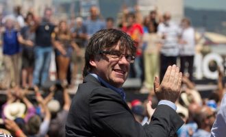 Στέλεχος κόμματος Ραχόι: Ο Καταλανός πρόεδρος θα μπορούσε να έχει τη μοίρα προκατόχου του που εκτελέστηκε