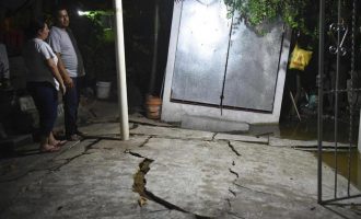 Στους 15 οι νεκροί από τον σεισμό των 8,1 Ρίχτερ στο Μεξικό