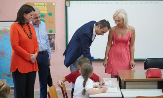 Βράζει η ΔΑΚΕ – Ο Μητσοτάκης σέρνεται πίσω από τον Πελαγίδη για δίδακτρα στα σχολεία