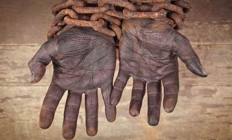 Απίστευτη ιστορία σύγχρονης δουλείας στη Βρετανία