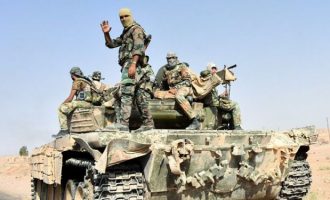 Ο συριακός στρατός έδιωξε το Ισλαμικό Κράτος από τη συνοικία Αλ Τζάφρα της Ντέιρ Αλ Ζουρ