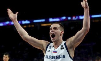 Ευρωμπάσκετ: Πρωταθλήτρια Ευρώπης η Σλοβενία 93-85 τη Σερβία