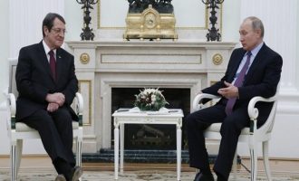 Πούτιν: Η Ρωσία είναι δεσμευμένη για δίκαιη λύση του Κυπριακού