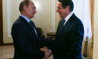 Πούτιν προς Αναστασιάδη: Πάγια θέση της Ρωσίας μια δίκαιη λύση στο Κυπριακό