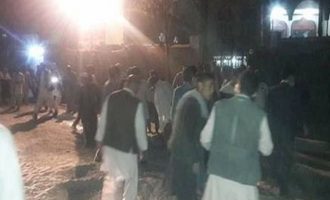 Βομβιστής αυτοκτονίας σκόρπισε τον θάνατο σε σιιτικό τέμενος στην Καμπούλ – Δεκάδες νεκροί