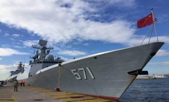 Το κινεζικό Ναυτικό στον Πειραιά – Τρία πολεμικά πλοία κατέπλευσαν στο μεγάλο λιμάνι