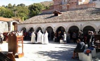 Το αλβανικό Υπουργείο Πολιτισμού παρέδωσε ορθόδοξο ναό σε καθολικούς ιερωμένους