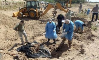 Ομαδικό τάφο 50 αστυνομικών βρήκαν οι ιρακινές Αρχές κοντά στη Χαουίτζα