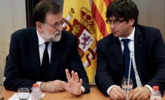 Ο Ραχόι απειλεί με άρση της αυτονομίας της Καταλονίας ενώ ο Πουτζντεμόν ετοιμάζει ανακήρυξη ανεξαρτησίας