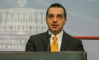 Εισαγγελική έρευνα στην Αλβανία για τις σχέσεις πρώην υπουργού με καρτέλ ναρκωτικών