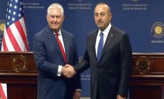 Συνομιλία Τσαβούσογλου- Τίλερσον για τη διπλωματική ένταση Τουρκίας – ΗΠΑ