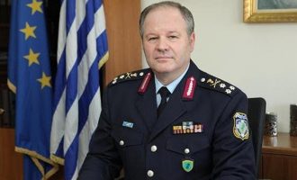 Αρχηγός ΕΛ.ΑΣ. για επίθεση κουκουλοφόρων: «Προσπάθεια αποπροσανατολισμού»